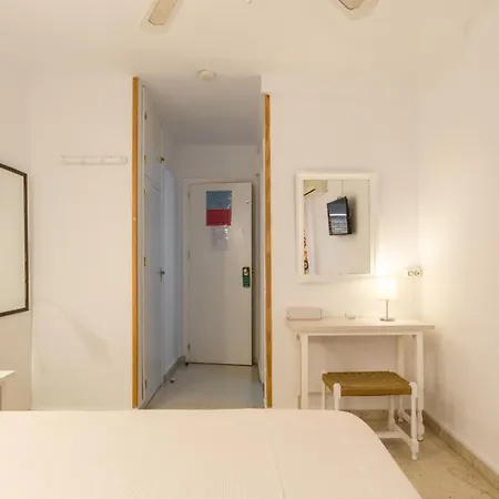 Altamar Guest house 3*